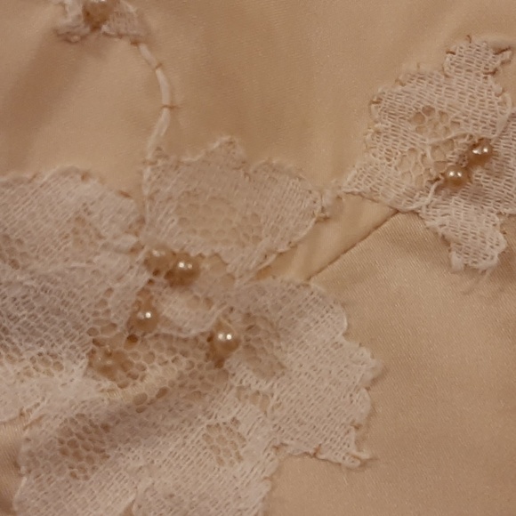 Vintage 1960's Satin wedding gown - Picture 6 of 6